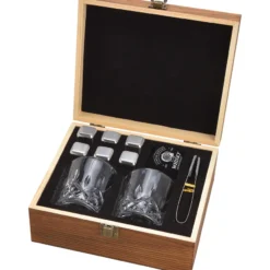 Whisky Geschenk-Set Mit 2 Gläsern, Eiswürfeln Aus Edelstahl, Zange, Samtbeutel In Einer Schönen Holzbox 23 Whisky Geschenk-Set Mit 2 Gläsern, Eiswürfeln Aus Edelstahl, Zange, Samtbeutel In Einer Schönen Holzbox -Deutschland Herd Geheimnis Verkaufs-Shop 5eee92ca1b75f172d5308dc3dedcbc33