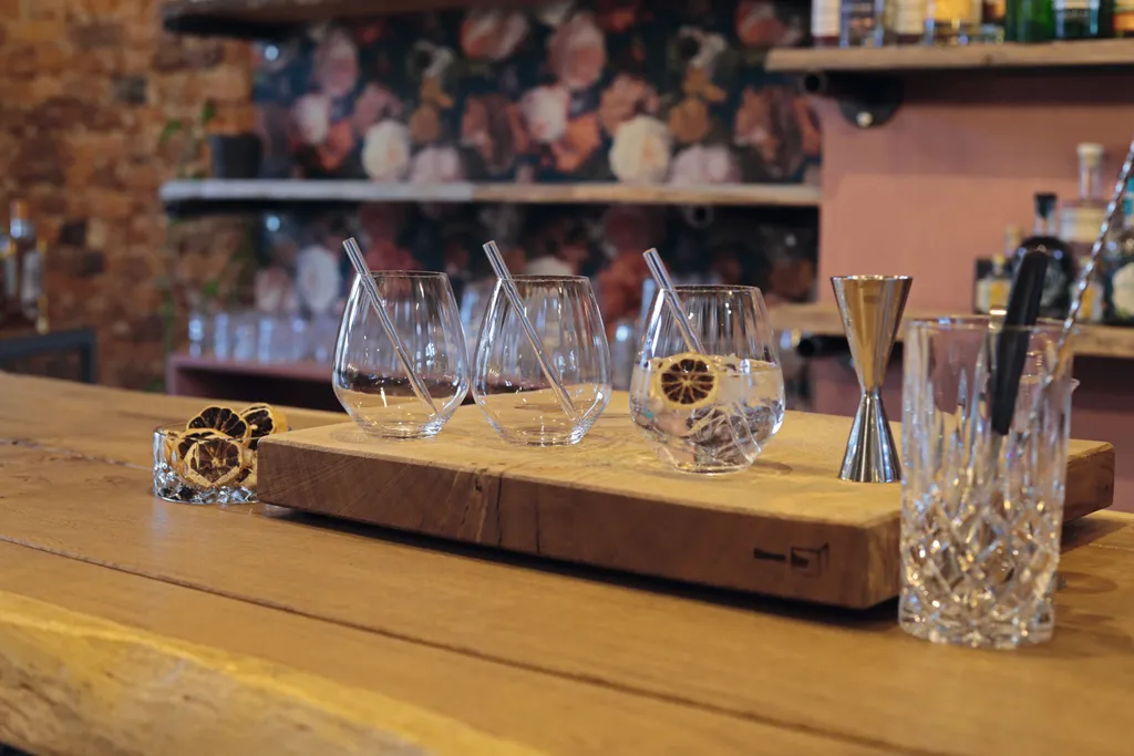 Nachtmann Tastes Good Vorteilsset 4 Gin Tonic Gläser + 4 Glastrinkhalme + Reinigungsbürste 5 Nachtmann Tastes Good Vorteilsset 4 Gin Tonic Gläser + 4 Glastrinkhalme + Reinigungsbürste - Image 3